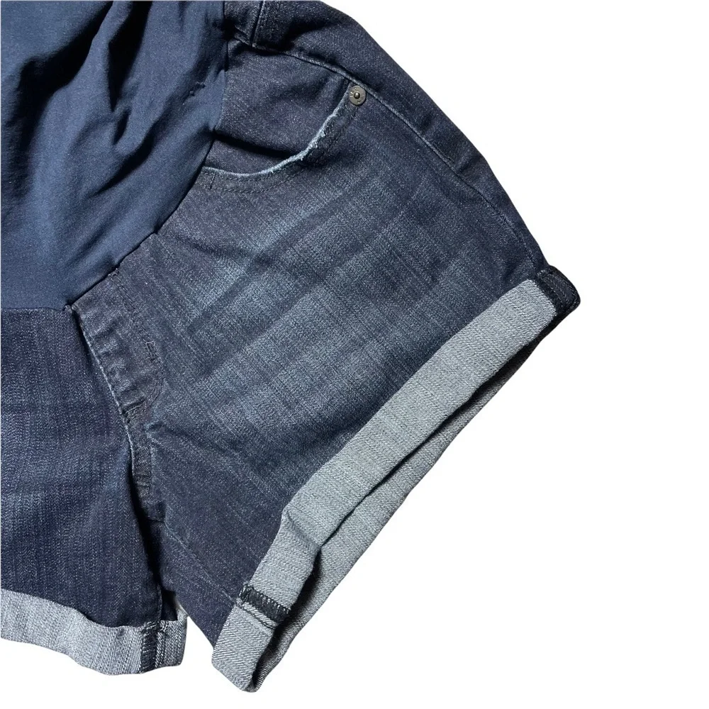 Luxe Essentials Denim L.E.D. Maternity Denim Jean Shorts M